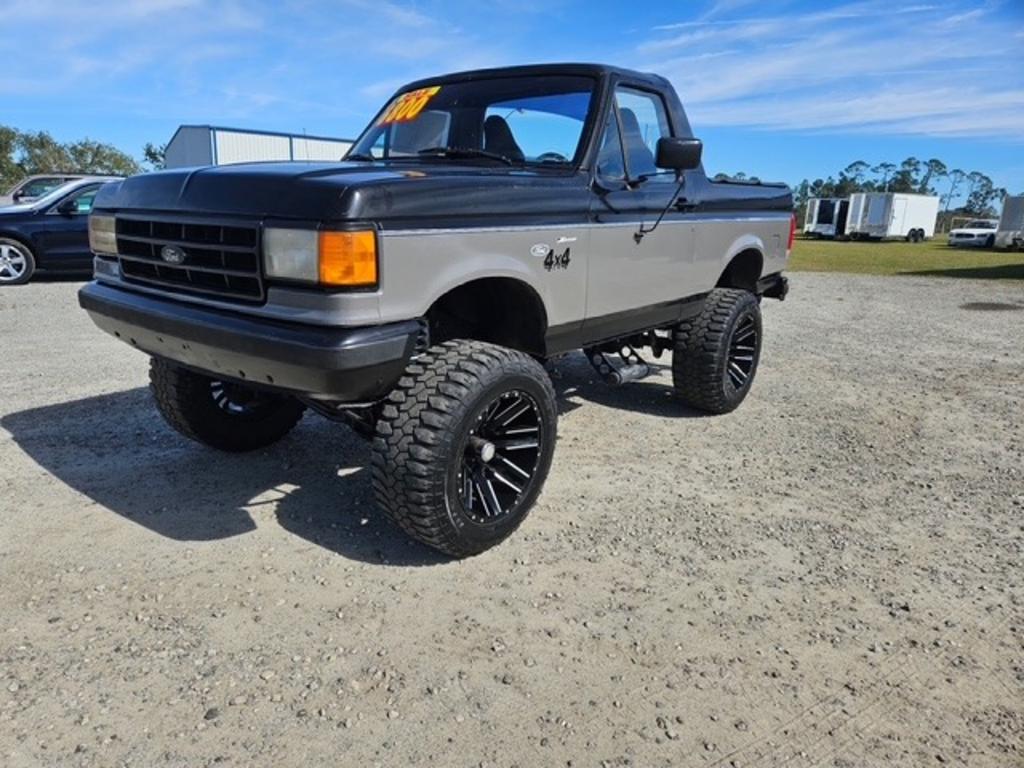 1988 Ford Bronco's photo