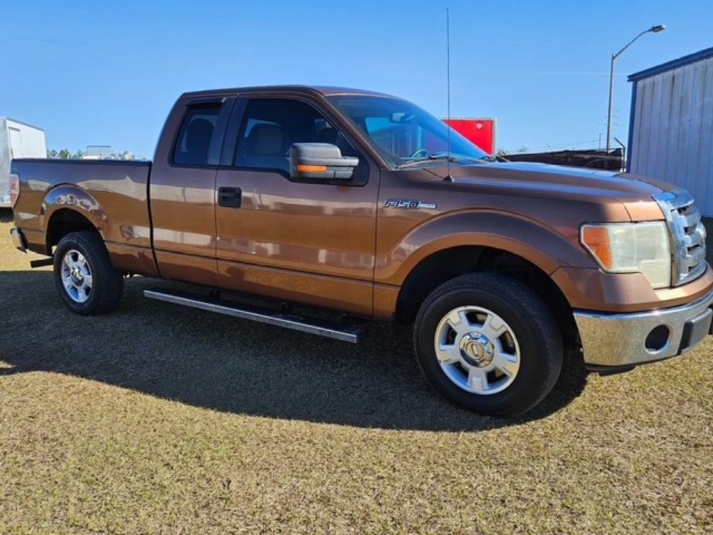 2011 Ford F-150 XLT's photo